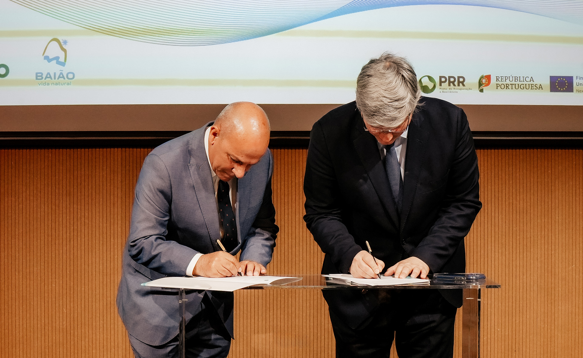 Ceremony for the signing of the contract for the construction of the EN211 bypass between Quintã and Mesquinhata