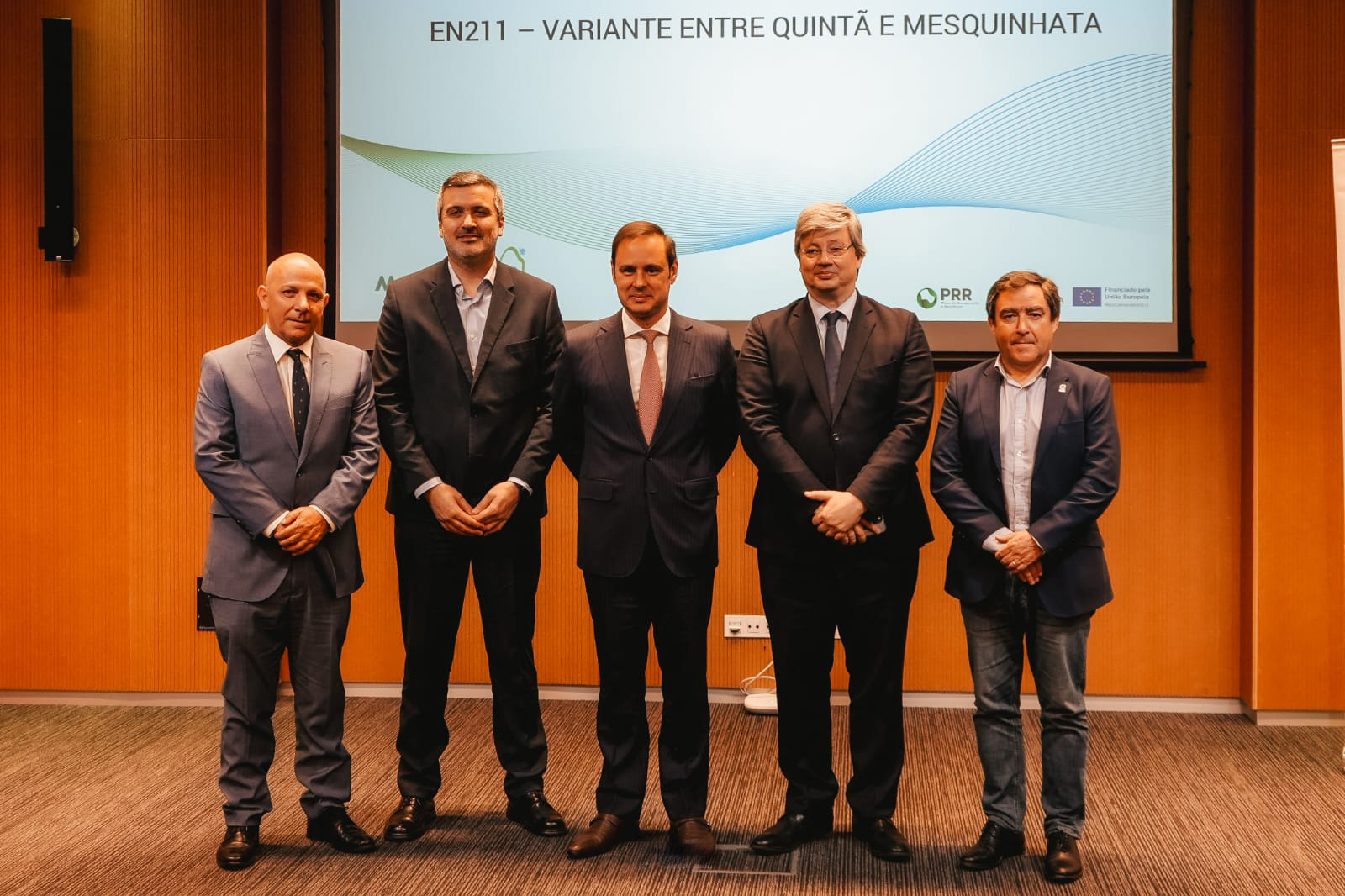 Ceremony for the signing of the contract for the construction of the EN211 bypass between Quintã and Mesquinhata