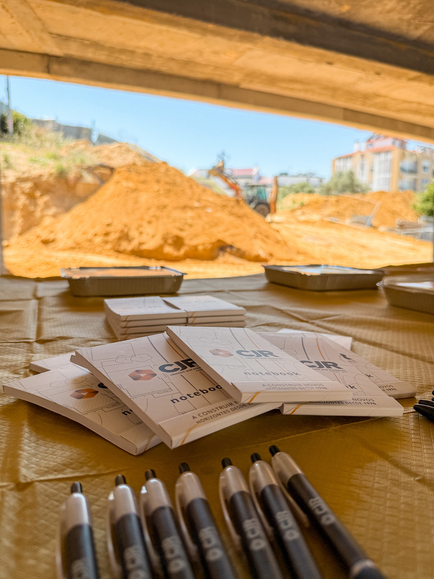 Creche da Torre da Marinha assinala conclusão da estrutura com a Cerimónia do Pau de Fileira 8