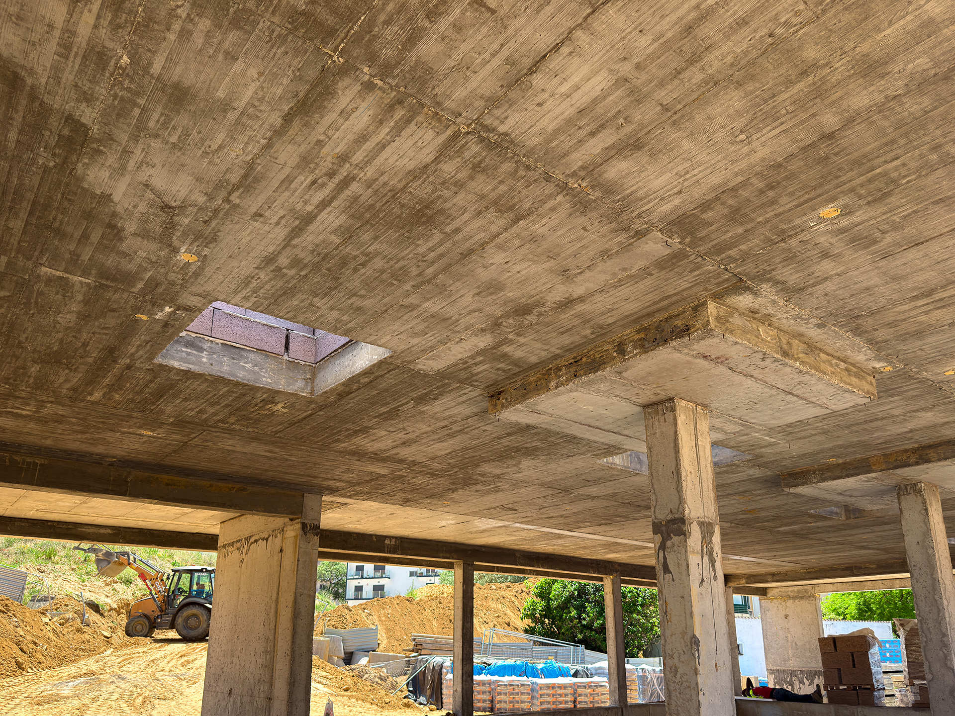 Creche da Torre da Marinha assinala conclusão da estrutura com a Cerimónia do Pau de Fileira 15